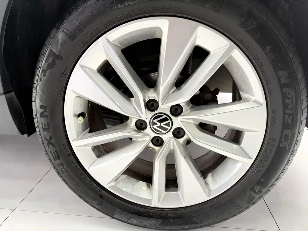 Volkswagen T-Cross — фото 7