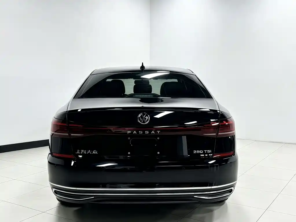 Volkswagen Passat — фото 5
