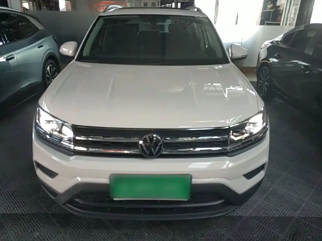 Volkswagen Tharu — фото 3