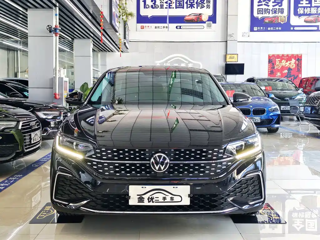 Volkswagen Passat — фото 2
