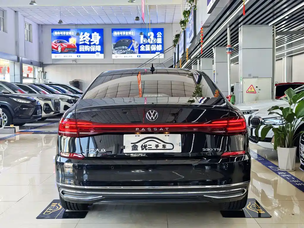 Volkswagen Passat — фото 4