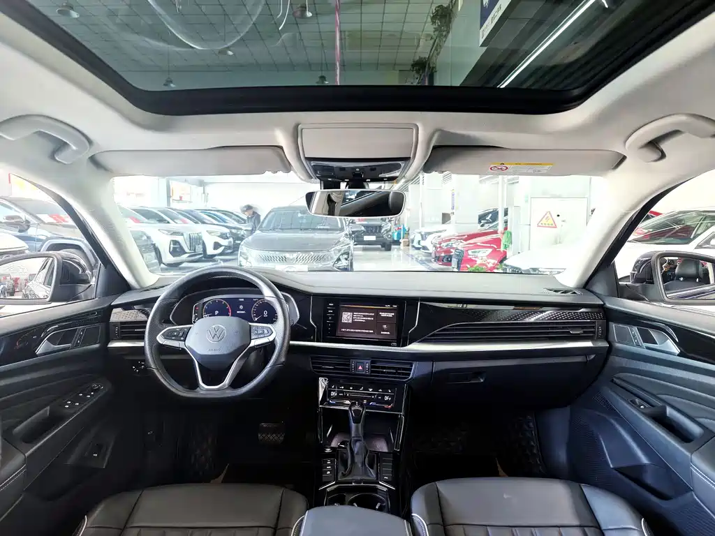Volkswagen Passat — фото 6