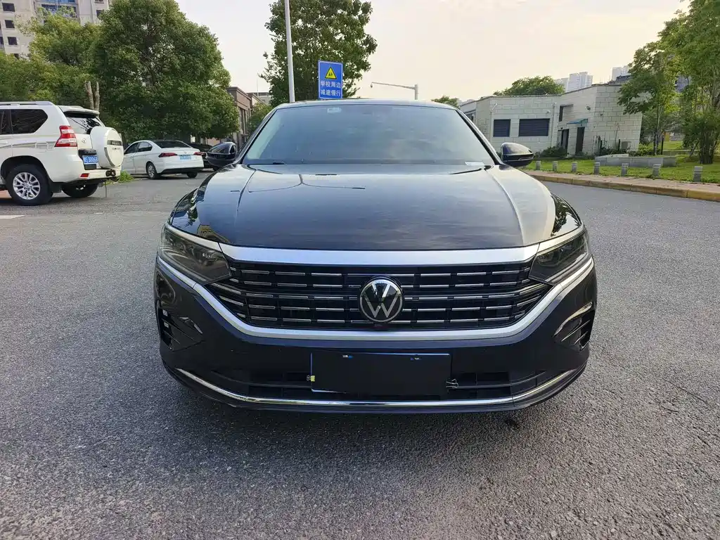 Volkswagen Passat — фото 2