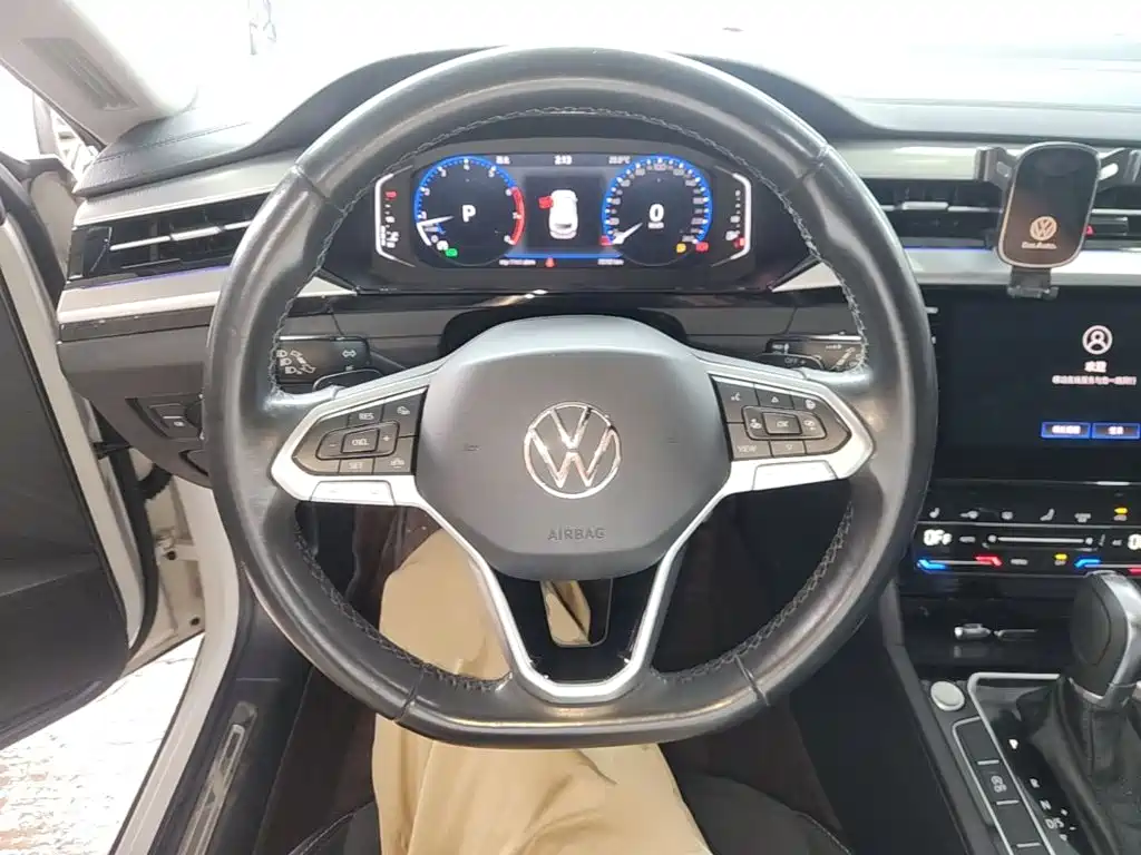 Volkswagen CC — фото 11