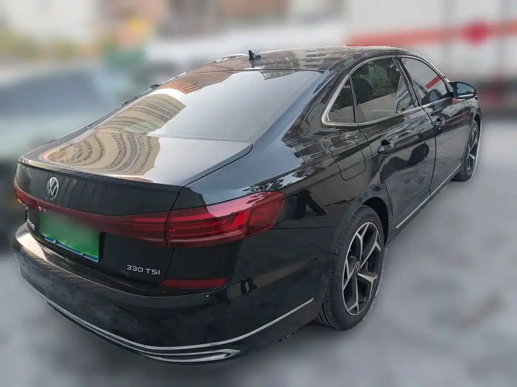Volkswagen Passat — фото 6