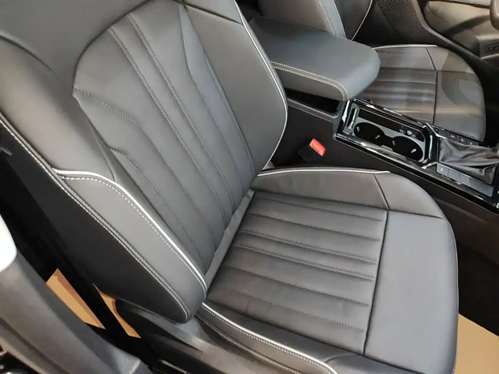 Volkswagen Passat — фото 25