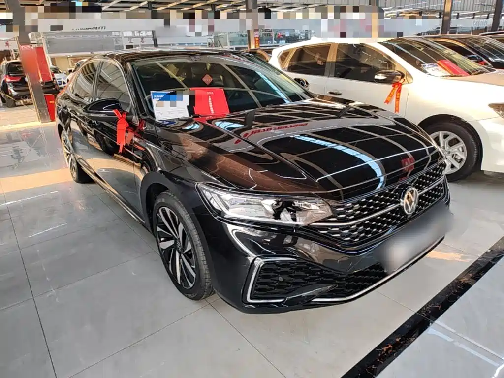 Volkswagen Passat — фото 4
