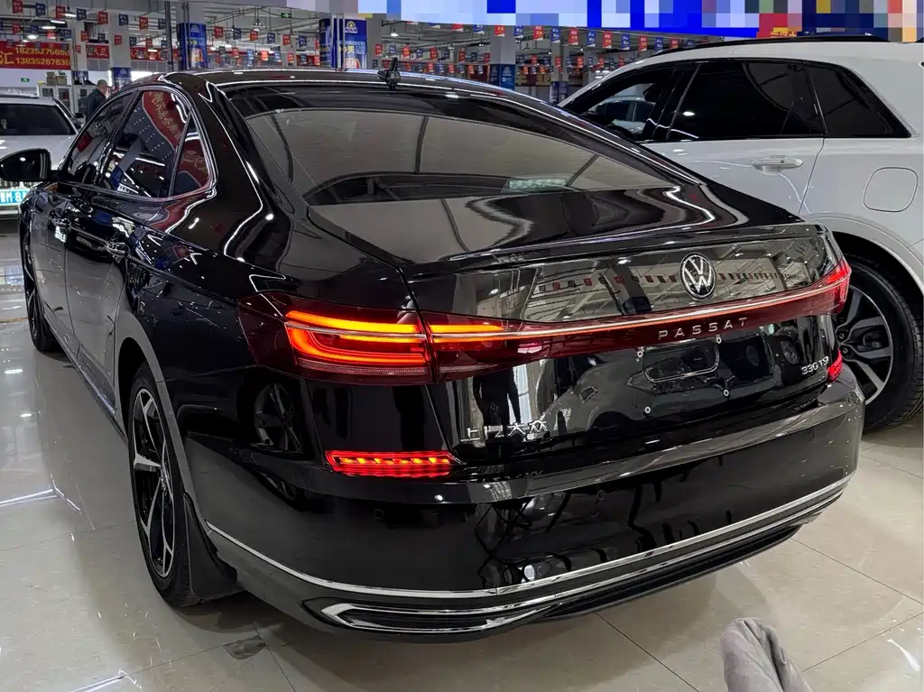 Volkswagen Passat — фото 9