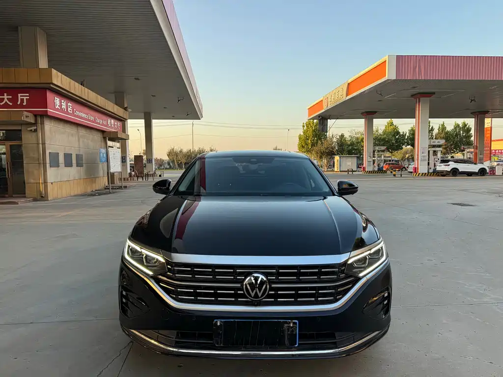 Volkswagen Passat — фото 4