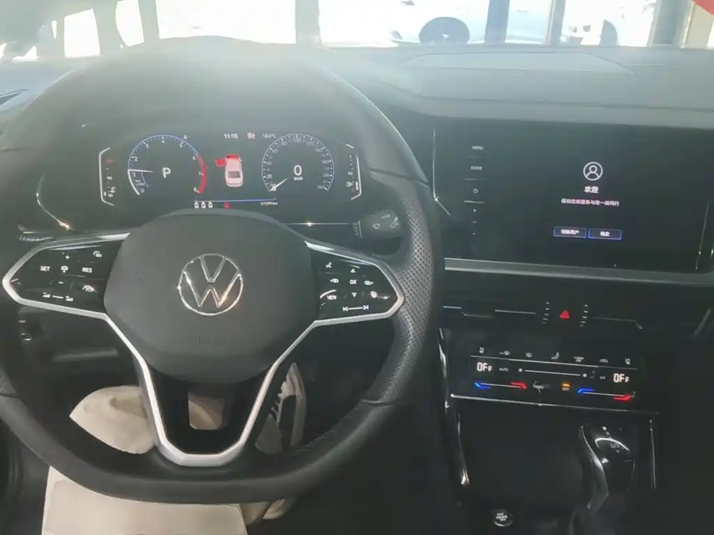 Volkswagen Passat — фото 10