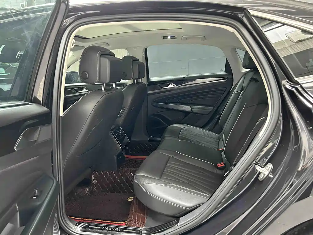 Volkswagen Passat — фото 4