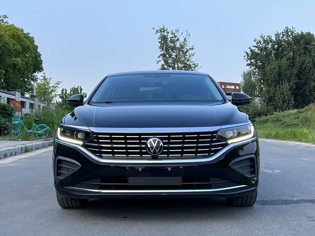 Volkswagen Passat — фото 2