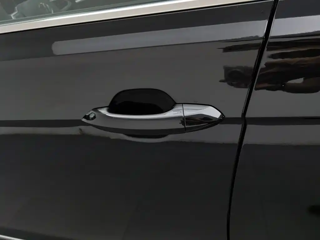 Volkswagen Passat — фото 18