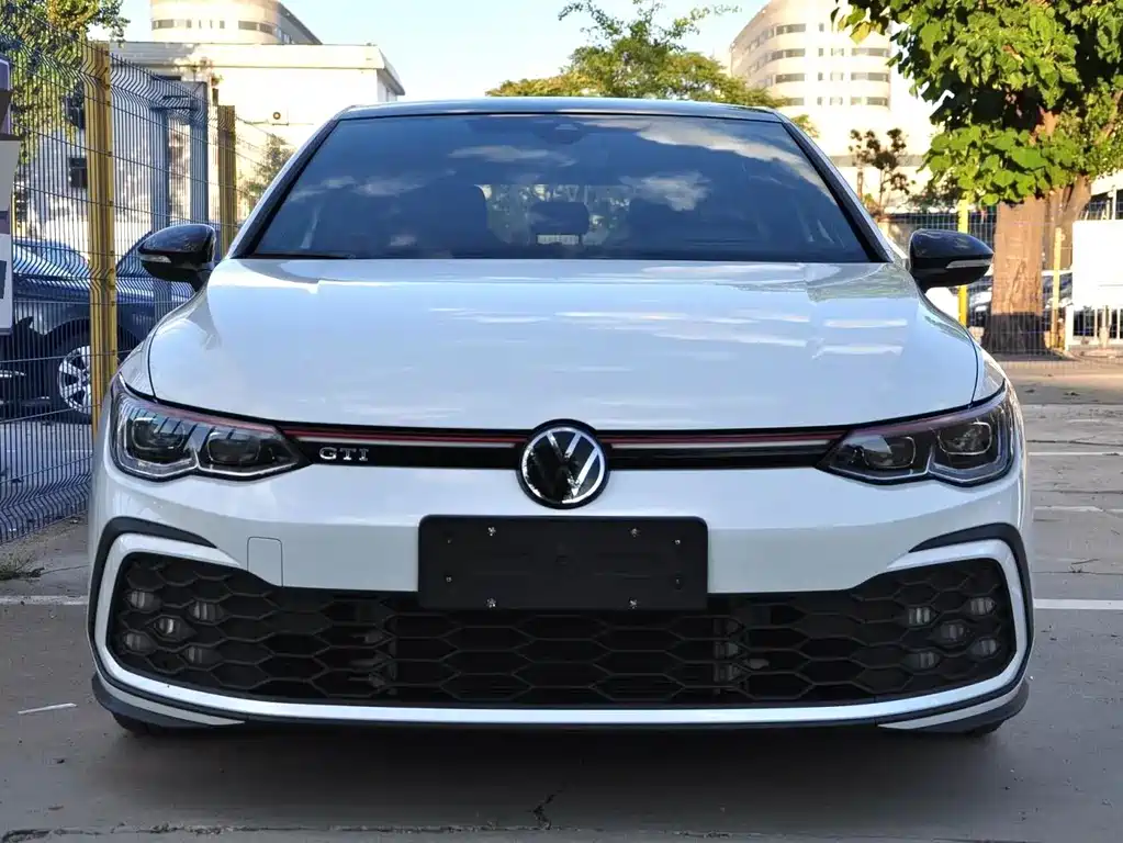 Volkswagen Golf GTI — фото 2