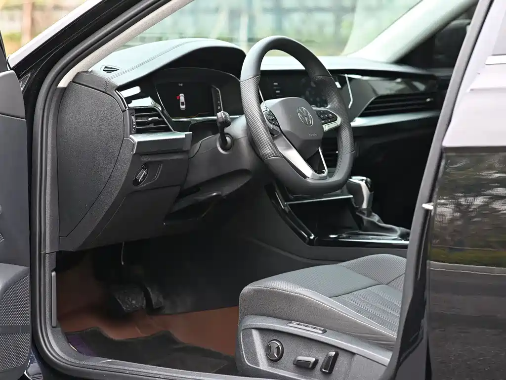 Volkswagen Passat — фото 4