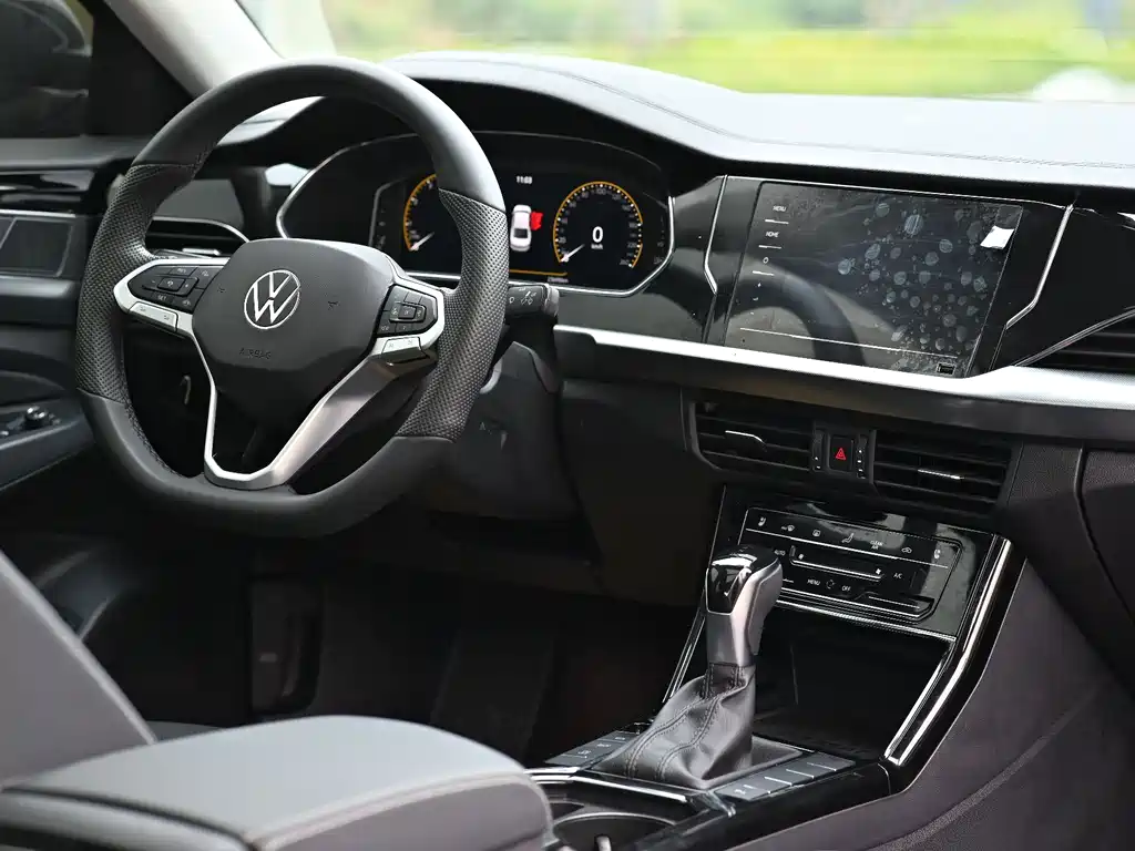 Volkswagen Passat — фото 6