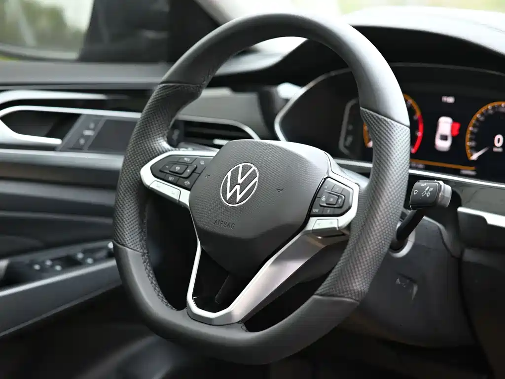 Volkswagen Passat — фото 7
