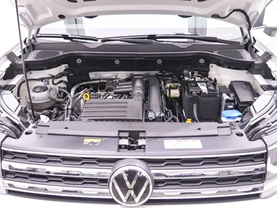 Volkswagen Tharu — фото 4