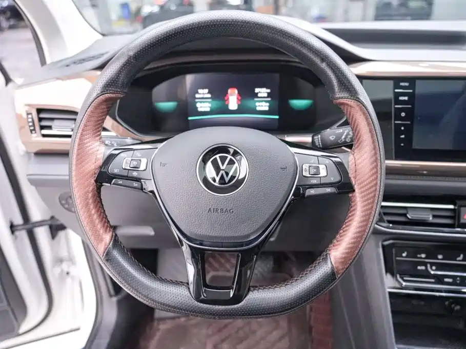 Volkswagen Tharu — фото 5