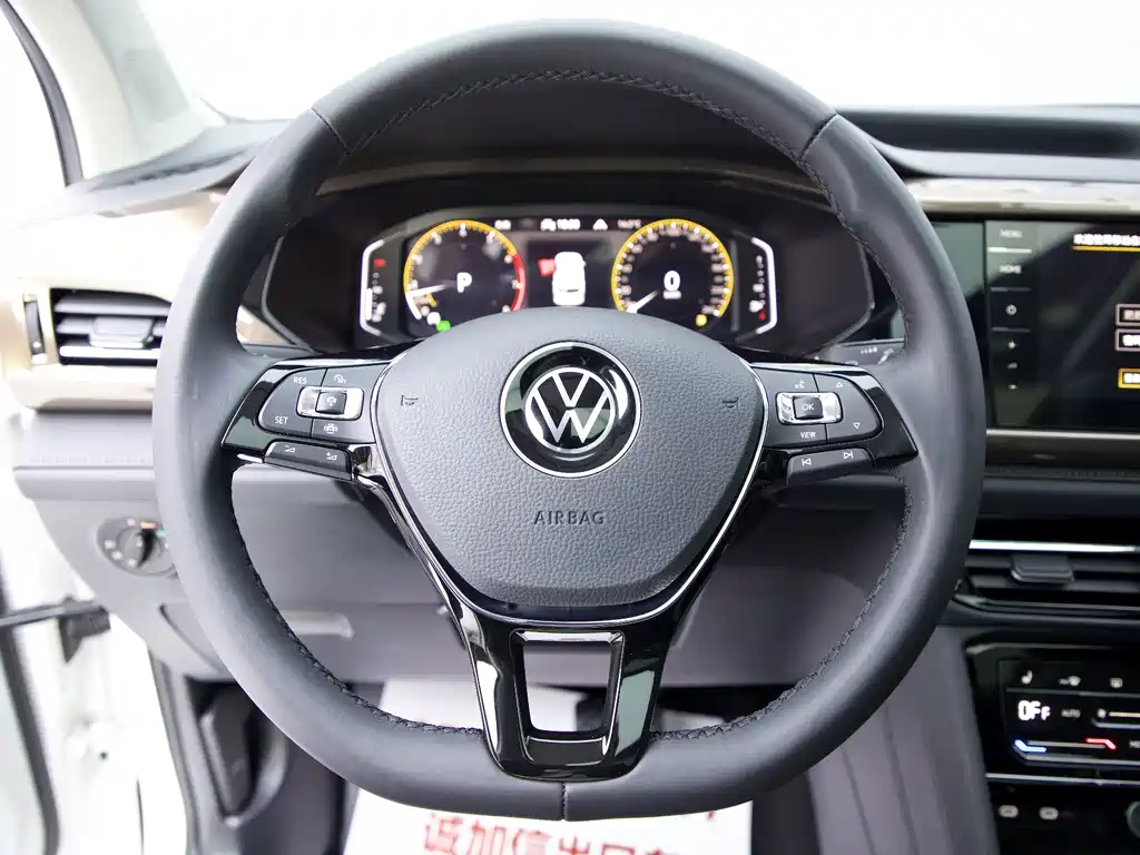 Volkswagen Tharu — фото 11