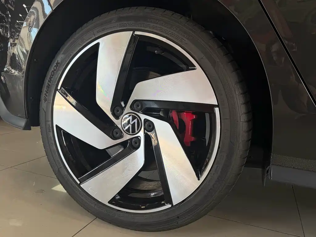 Volkswagen Golf GTI — фото 4