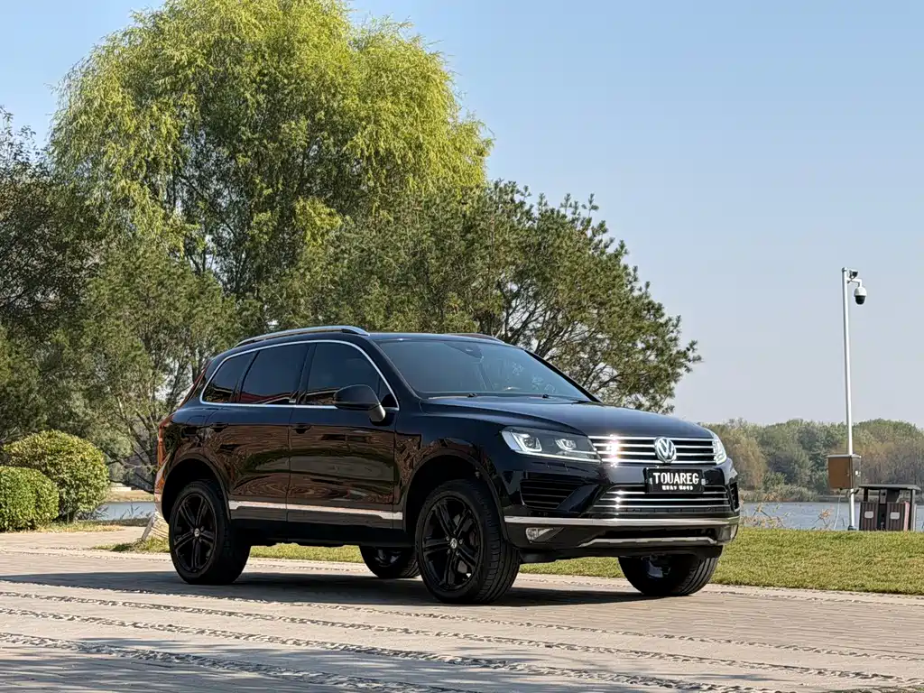 Volkswagen Touareg — фото 3