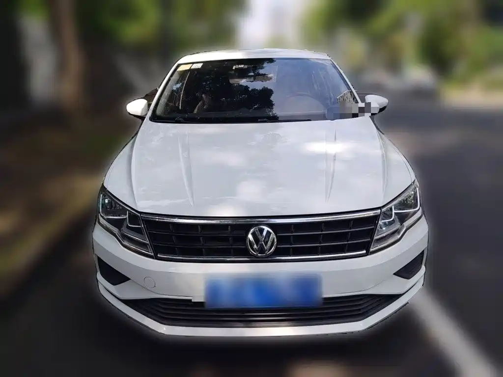 Volkswagen Jetta — фото 2