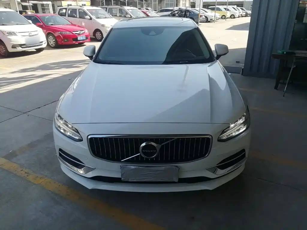 Volvo S90 — фото 3