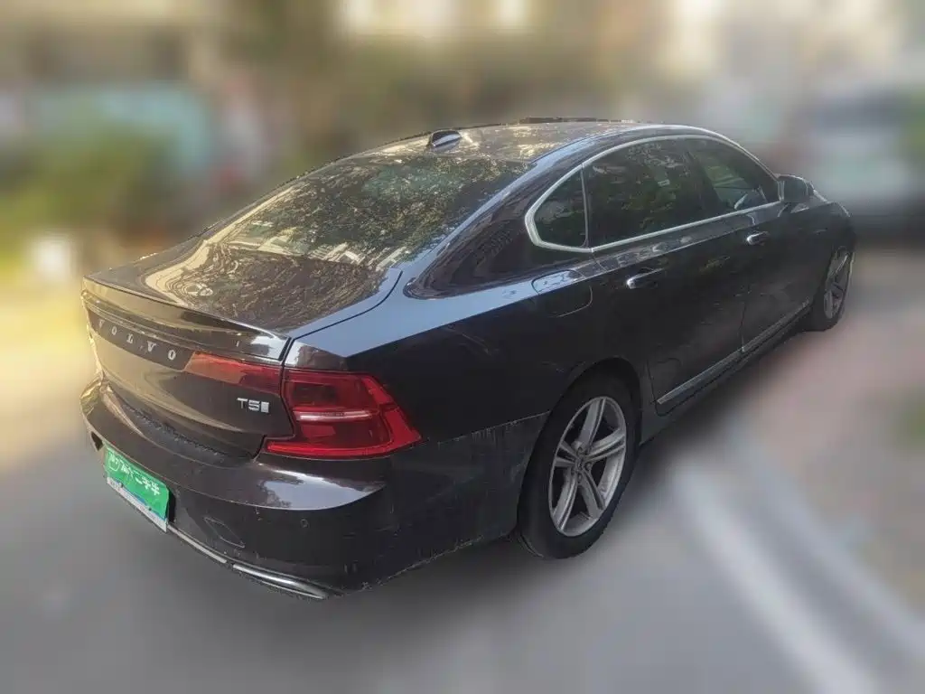 Volvo S90 — фото 4