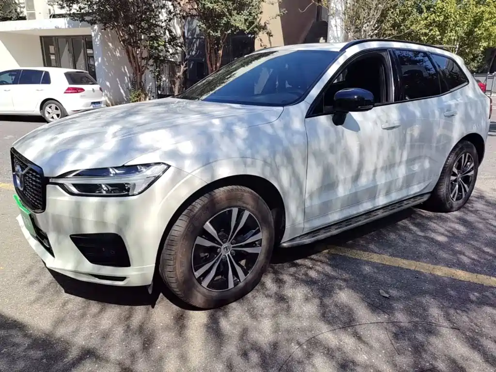 Volvo XC60 — фото 2