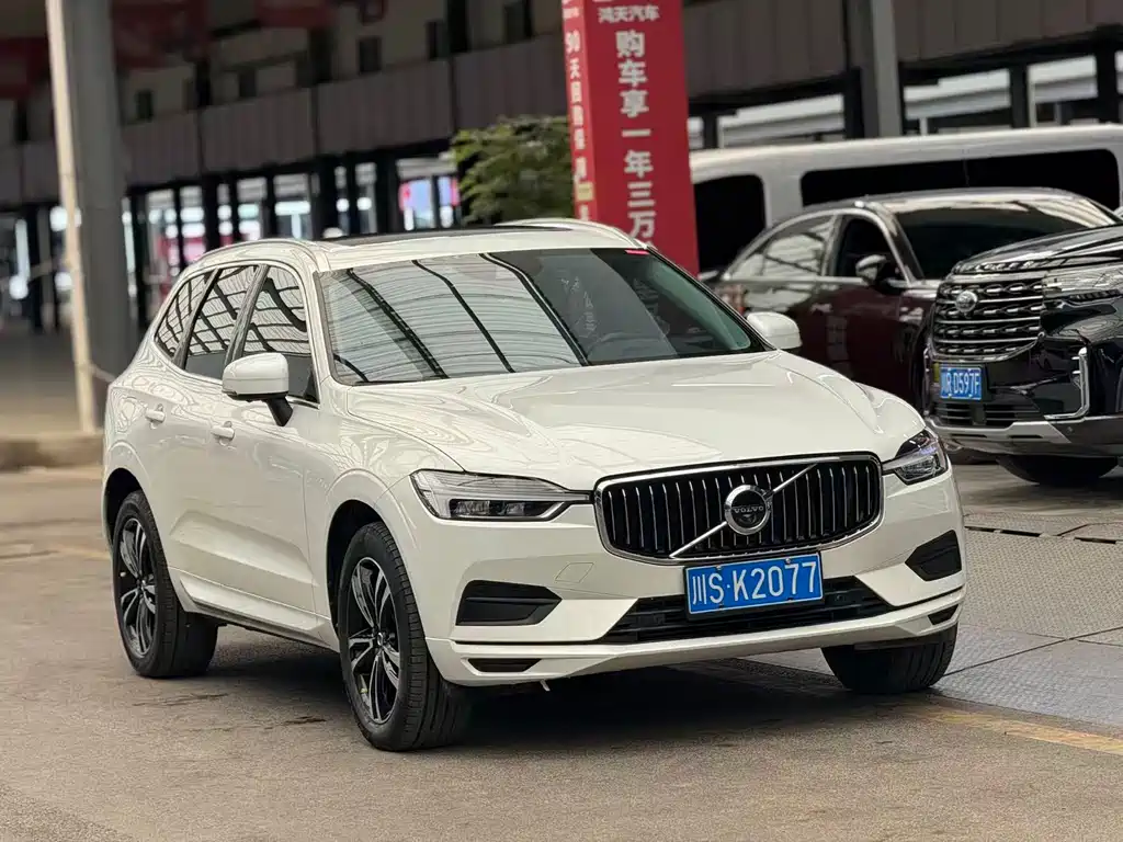 Volvo XC60 — фото 3
