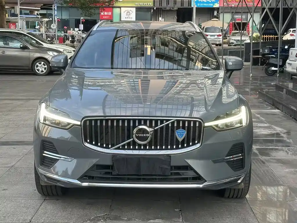 Volvo XC60 — фото 2