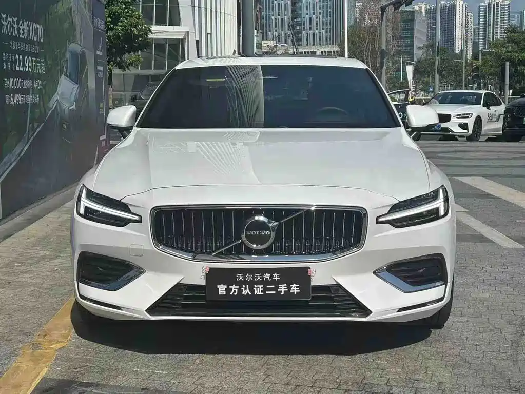 Volvo S60 — фото 3