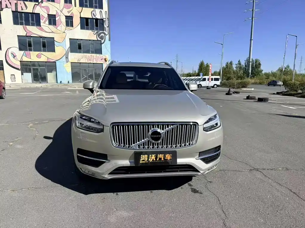 Volvo XC90 — фото 2