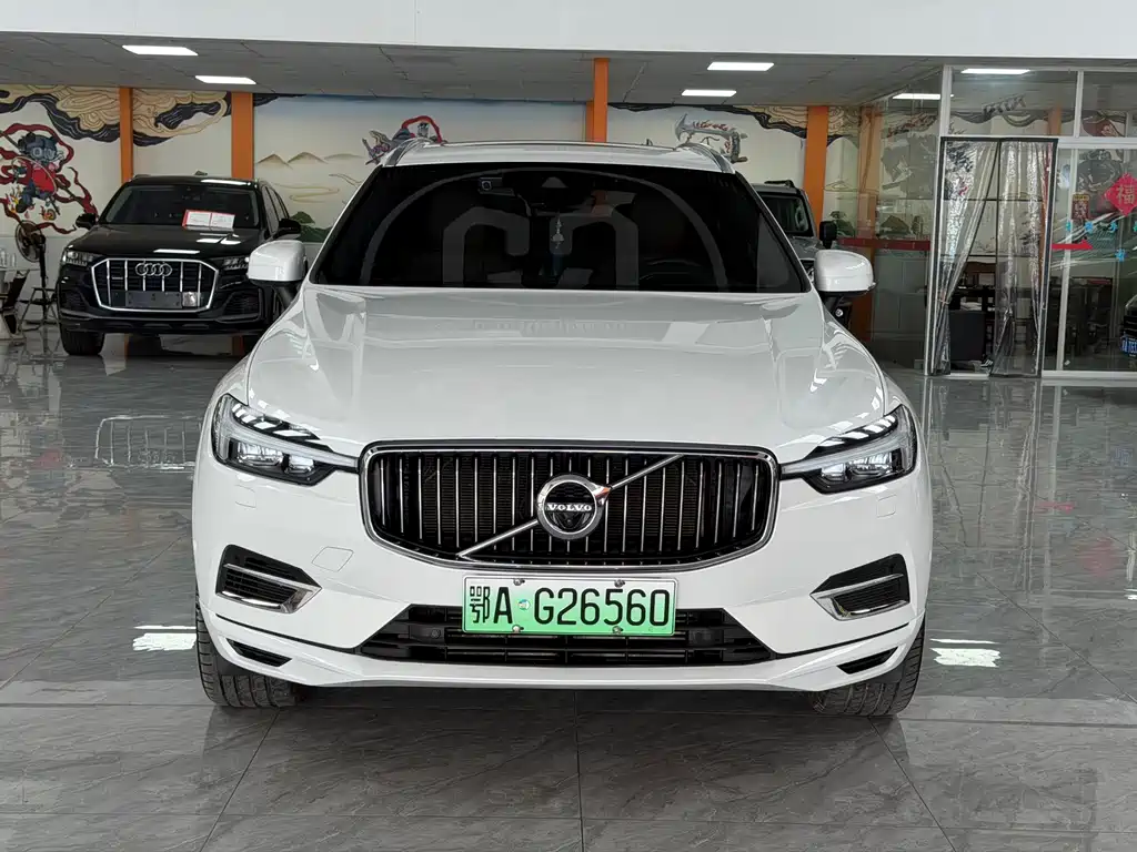 Volvo XC60 PHEV — фото 2