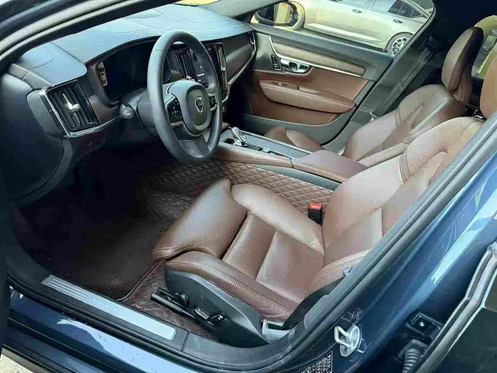 Volvo S90 — фото 3