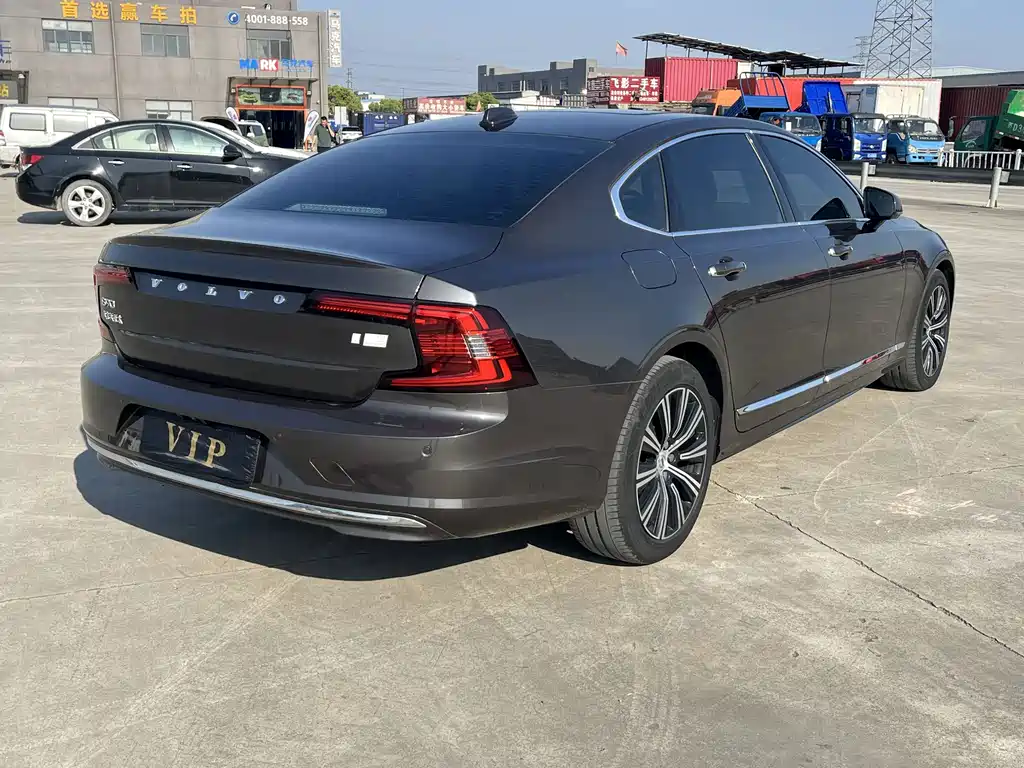 Volvo S90 PHEV — фото 26