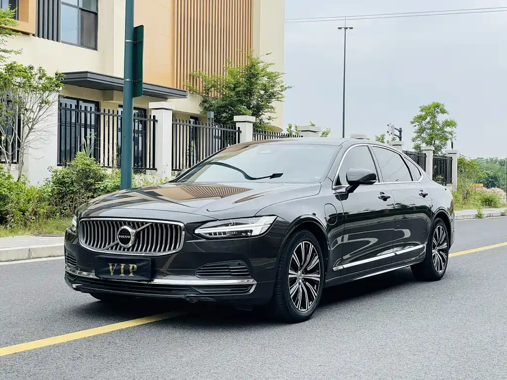 Volvo S90 PHEV — фото 30