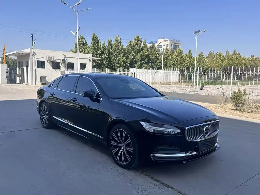 Volvo S90 — фото 3