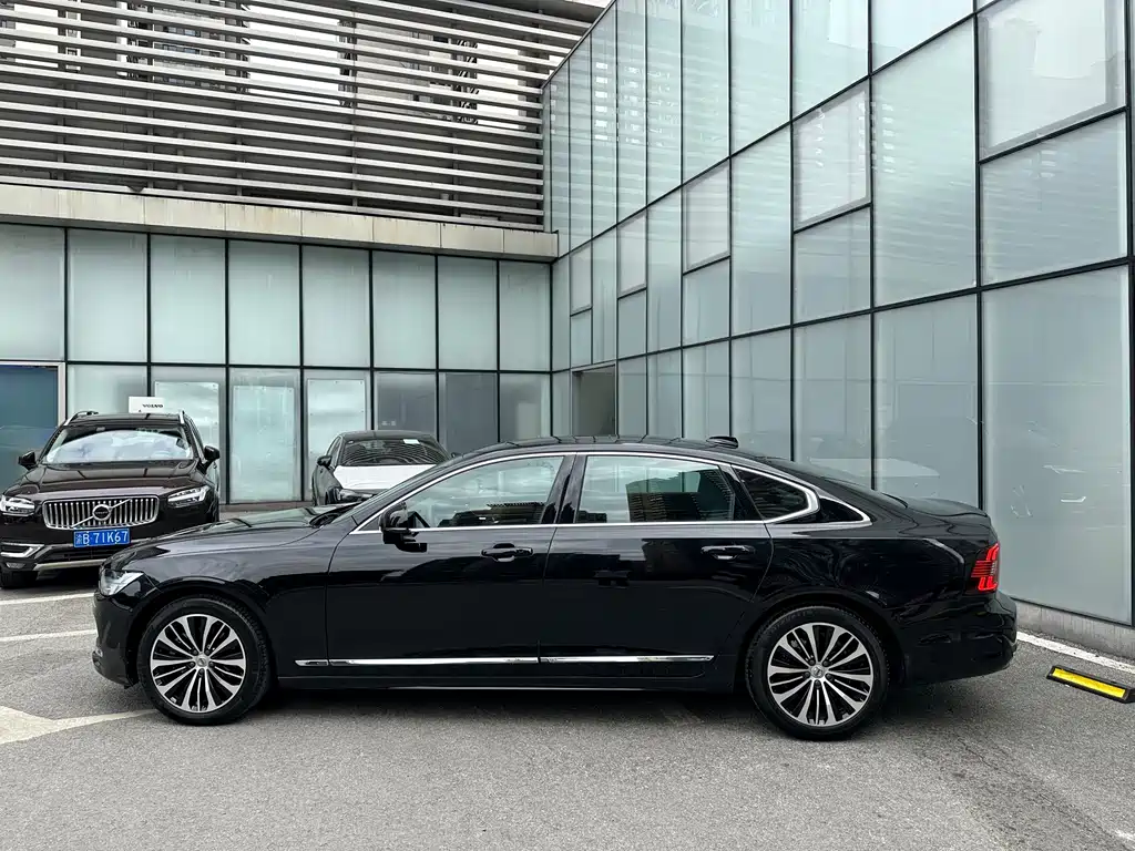 Volvo S90 — фото 5