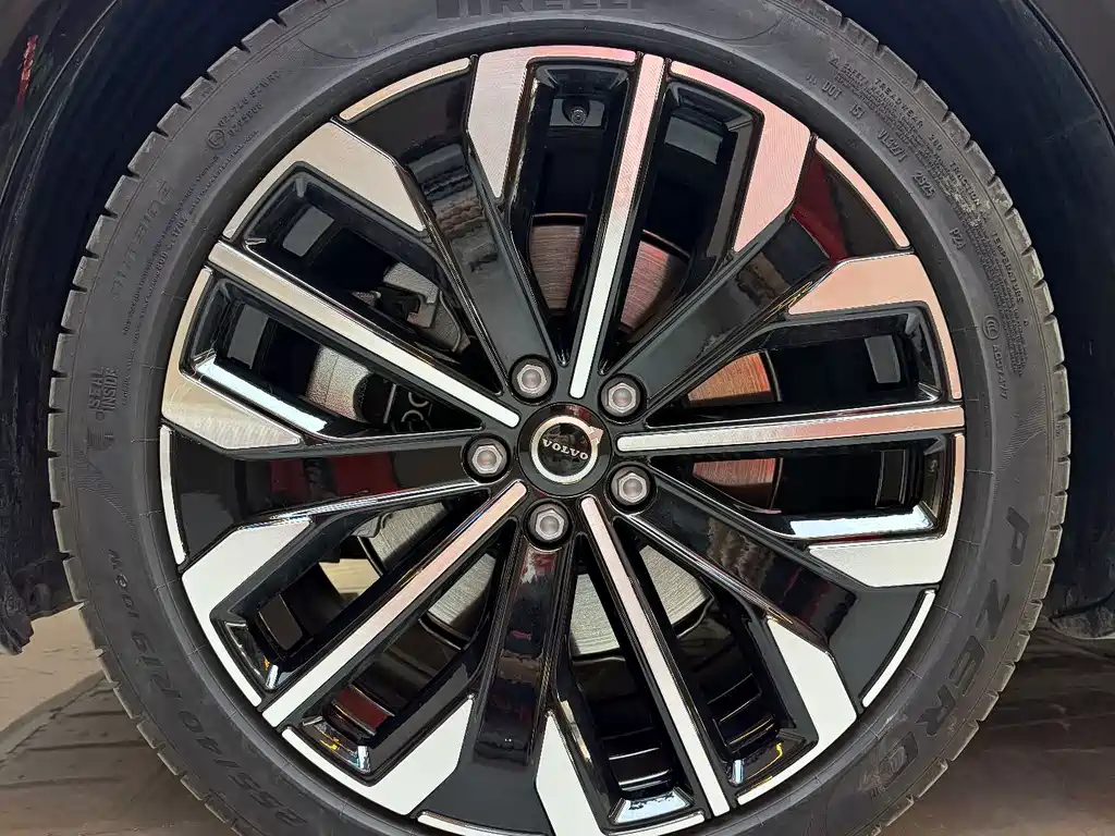 Volvo S90 — фото 9