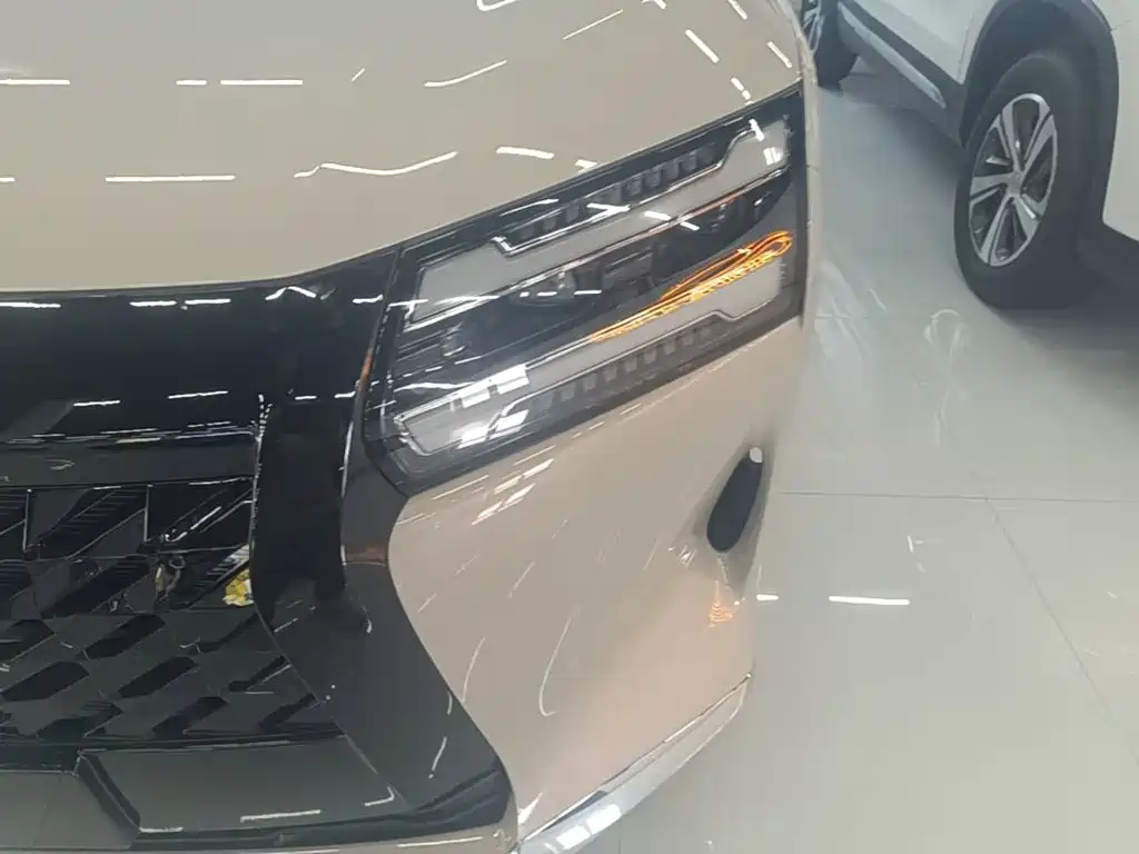 Wuling Xingguang 730 New Energy — фото 24