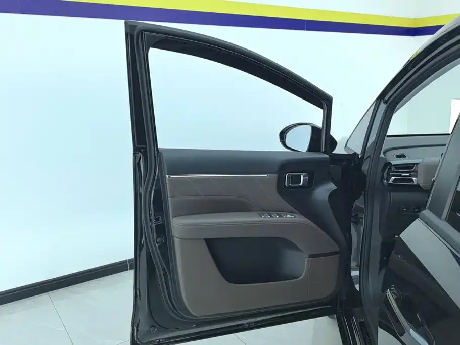 Wuling Xingguang 730 New Energy — фото 7