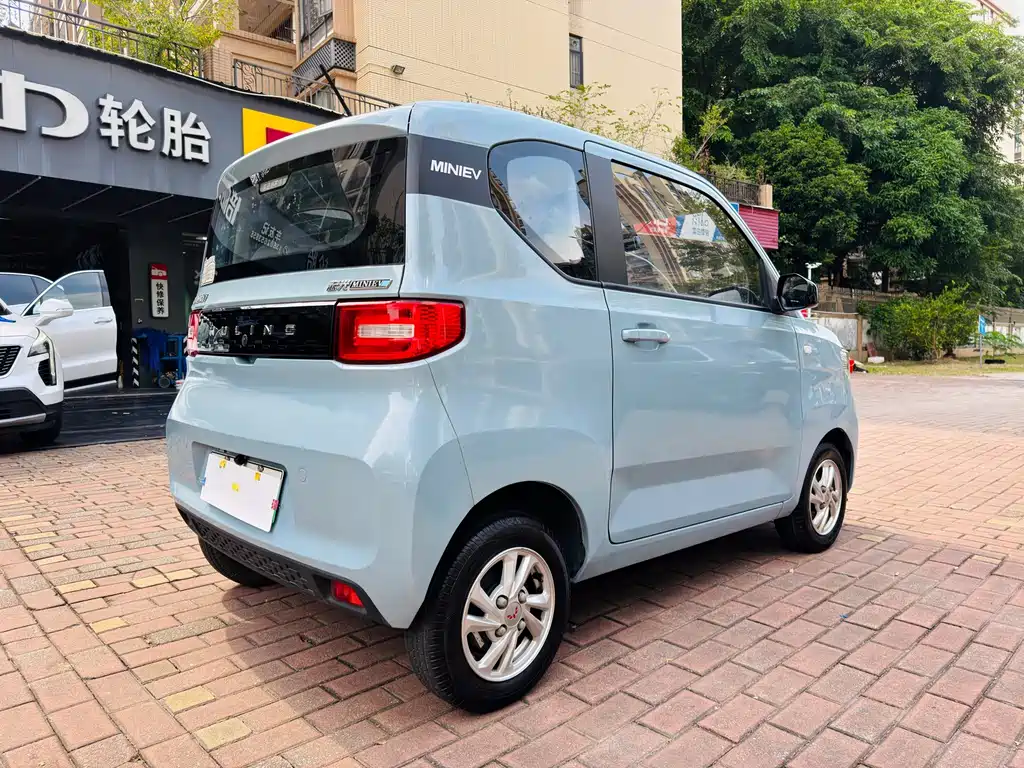 Wuling MINIEV — фото 7