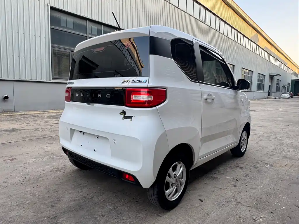 Wuling MINIEV — фото 5