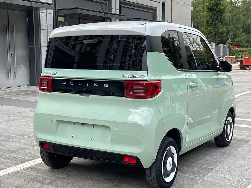 Wuling MINIEV — фото 4