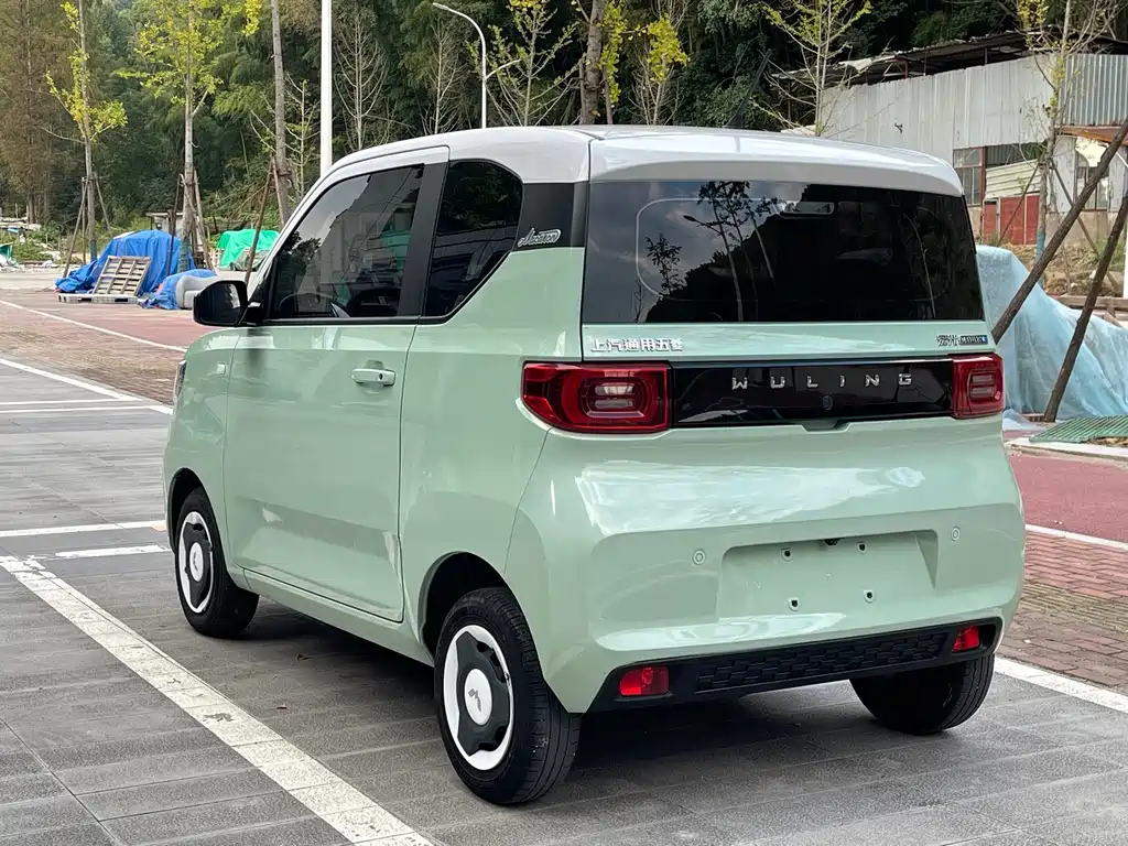 Wuling MINIEV — фото 6