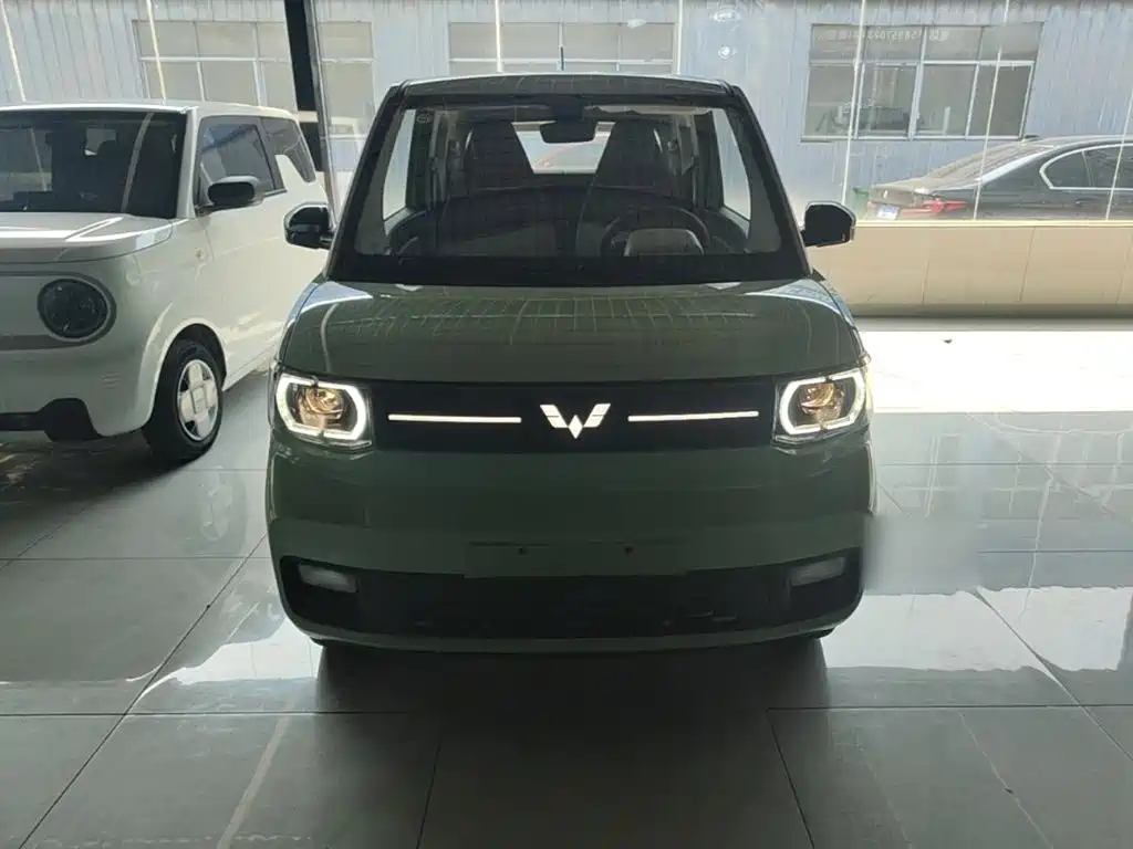 Wuling MINIEV — фото 3