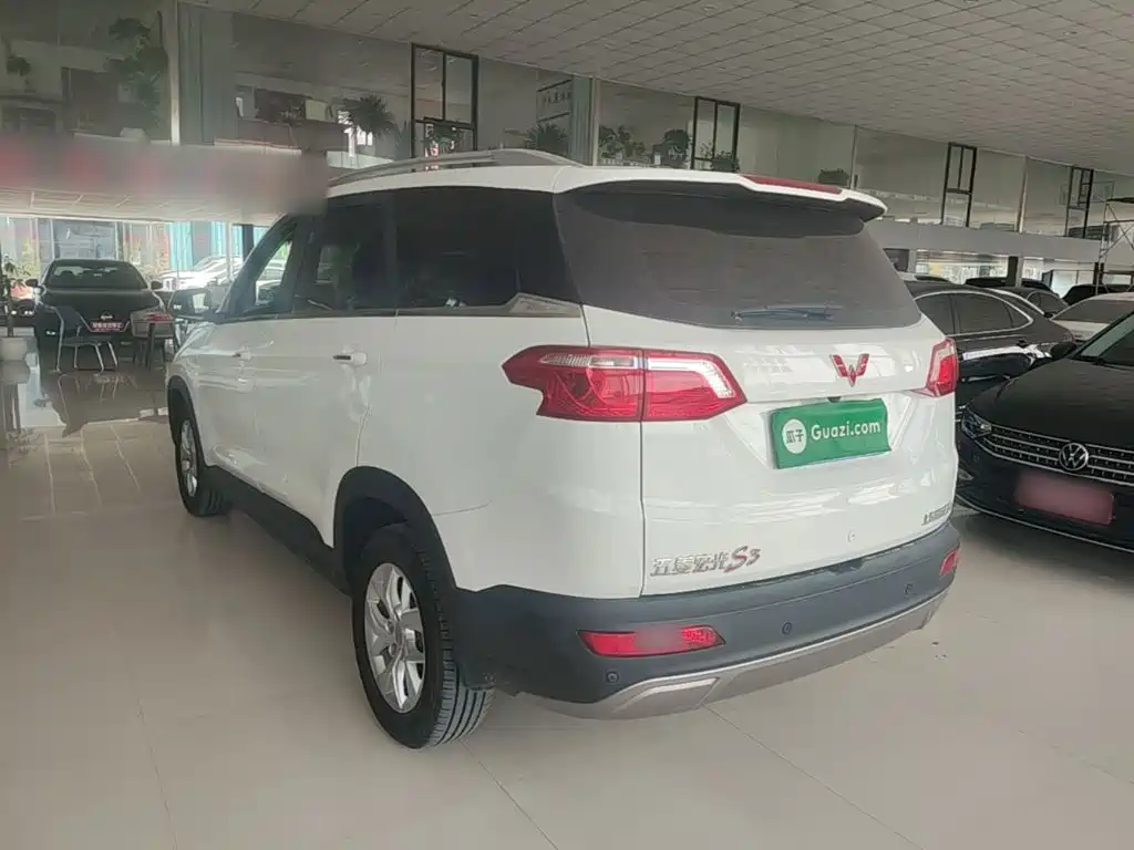 Wuling Hongguang S3 — фото 5