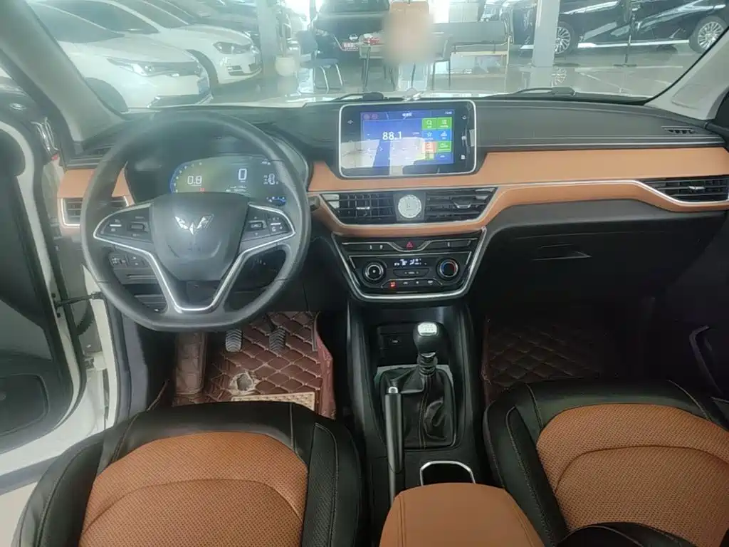 Wuling Hongguang S3 — фото 10